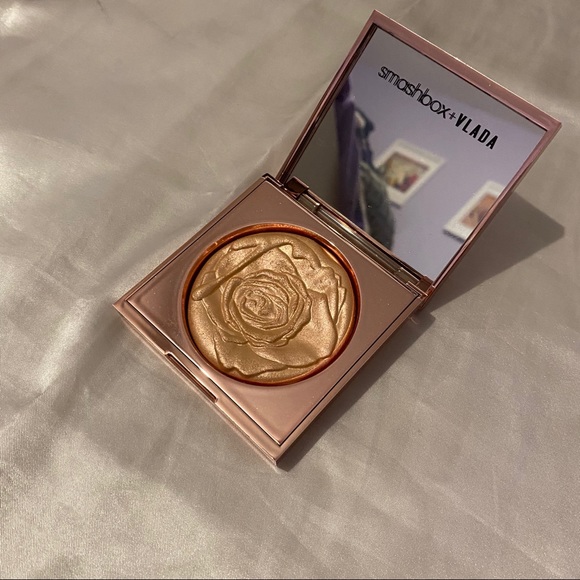 Smashbox Highlighter - Picture 2 of 3